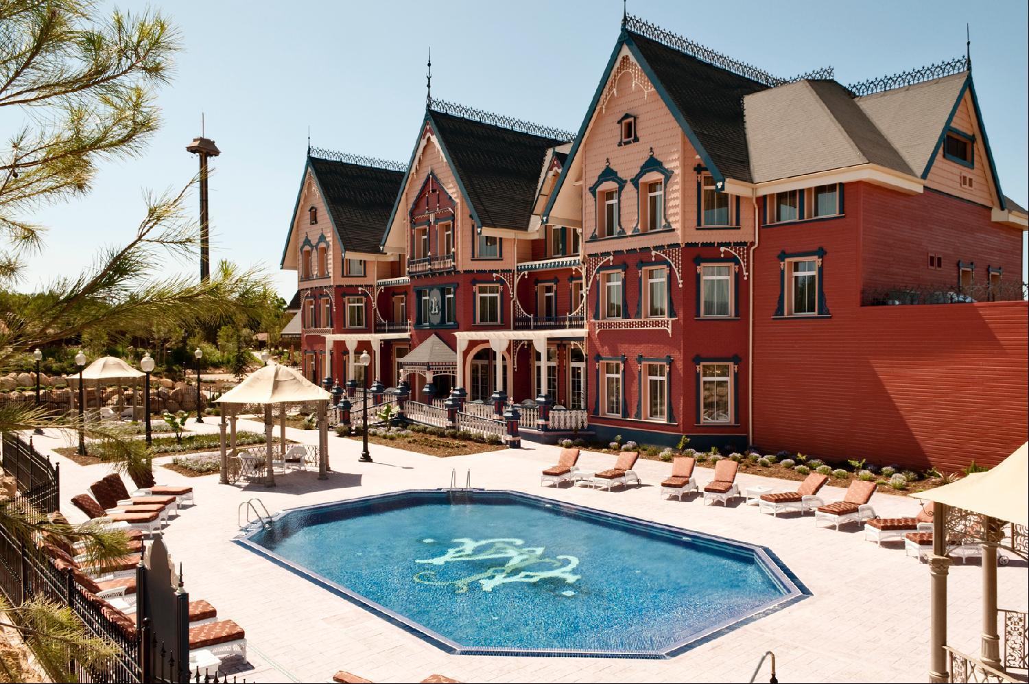 Portaventura Hotel Lucy'S Mansion - Includes Unlimited Access & Express Wristband To Portaventura Park & Ferrari Land Salou Bagian luar foto
