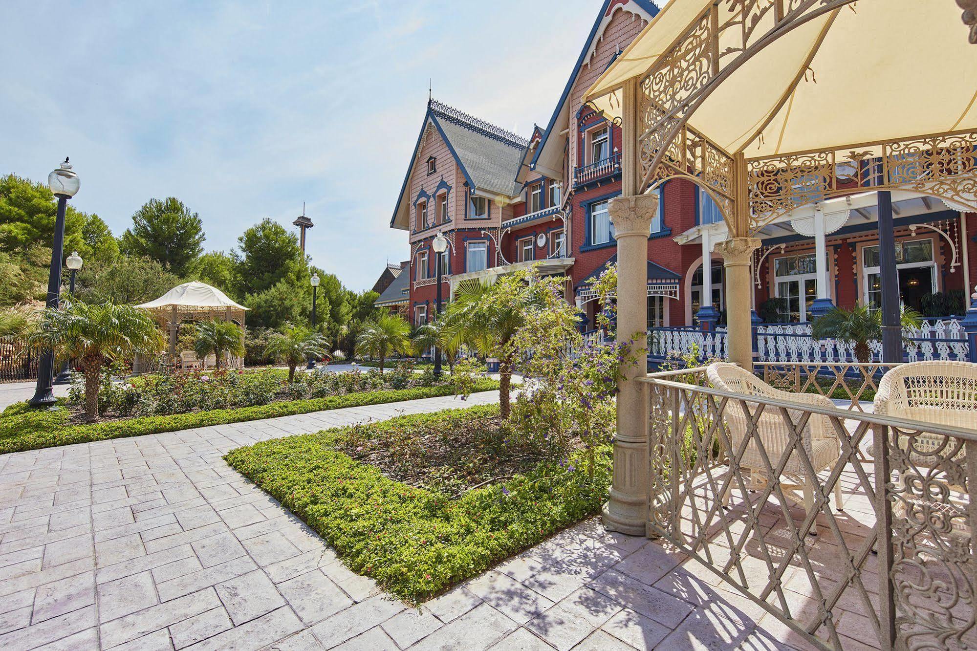 Portaventura Hotel Lucy'S Mansion - Includes Unlimited Access & Express Wristband To Portaventura Park & Ferrari Land Salou Bagian luar foto
